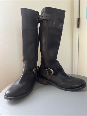 Timberland Women’s Classic Dark Brown Genuine Leather Riding Boots Size 11